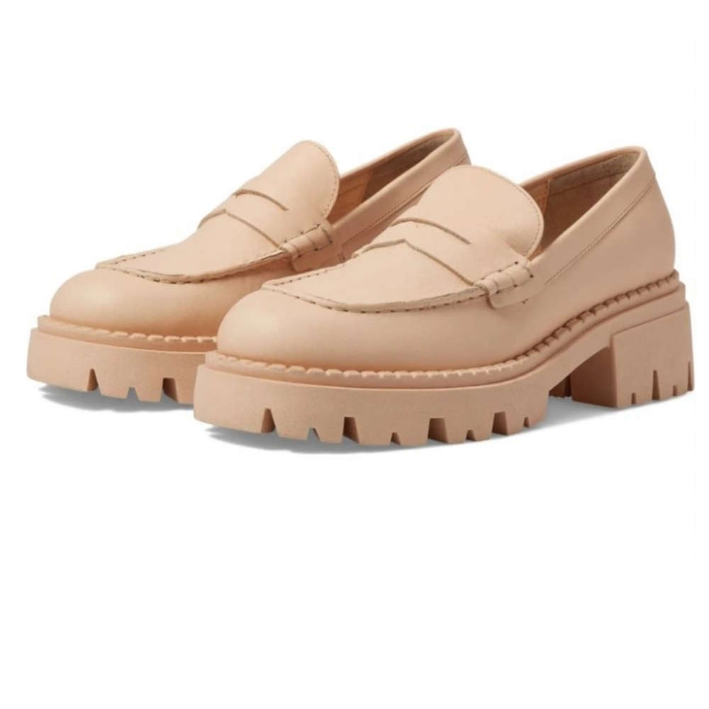 Free People Nude Beige Lyra Lug Sole Loafers sz 39 / 9